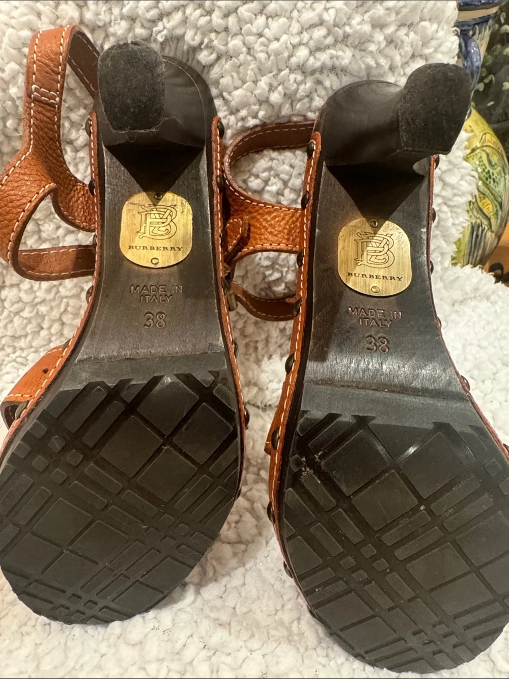 Burberry Tan Leather Knotted Sandals